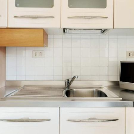 Sunny Flat In Elegant Building Close To Colosseum Roma Exterior foto