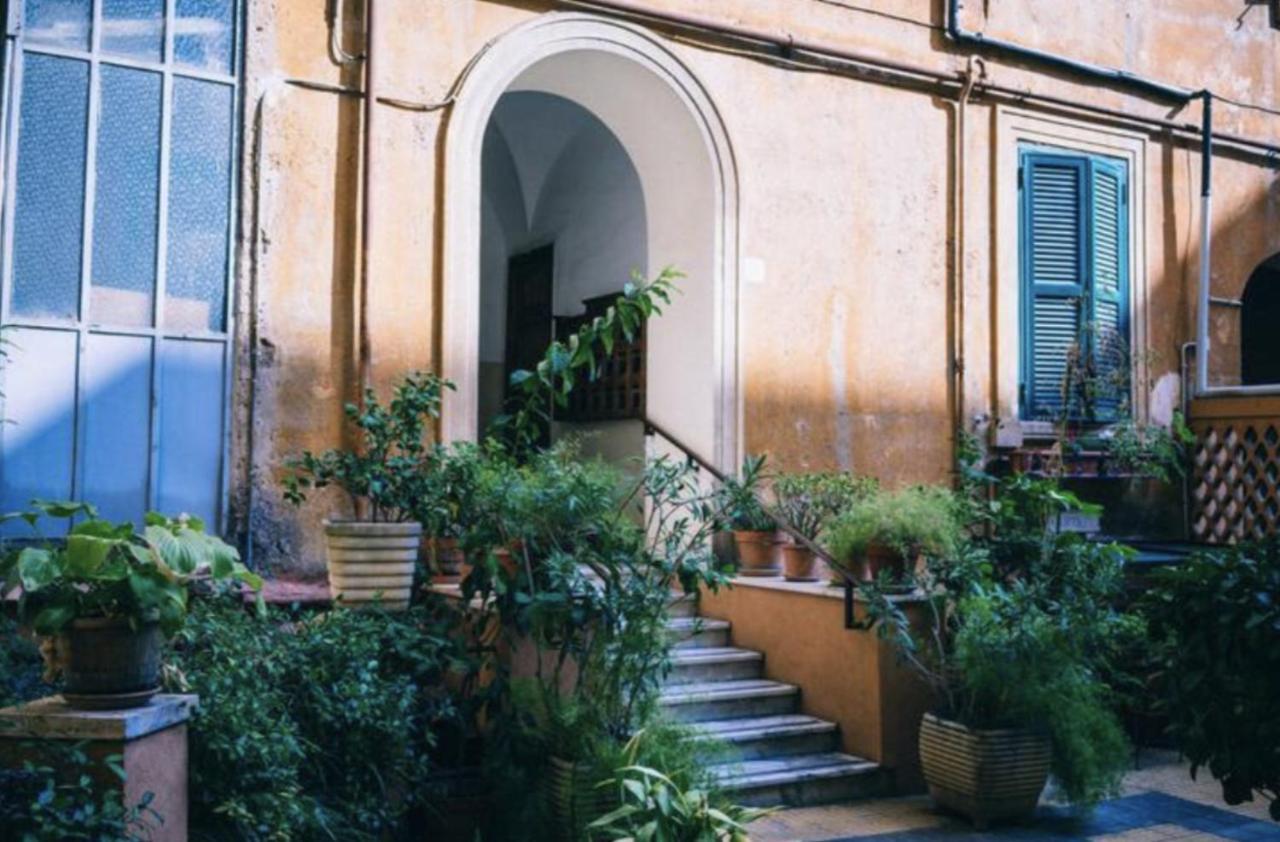 Sunny Flat In Elegant Building Close To Colosseum Roma Exterior foto